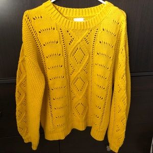 Chunky mustard sweater with bobble sleeves. M